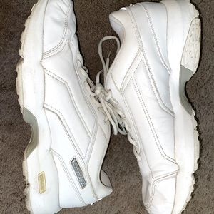 Reebox white sneakers tennis shoes Men’s Size 11